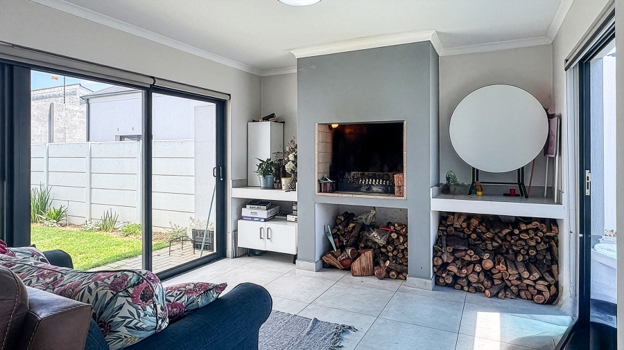 3 Bedroom Property for Sale in Verdeau Lifestyle Estate Western Cape